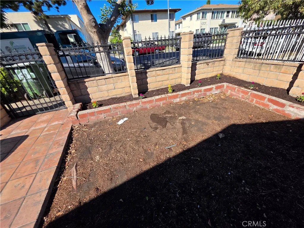 6316 8th Avenue, Los Angeles, California 90043 home-pic-4